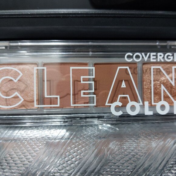 COVERGIRL Clean Fresh Clean Color Eyeshadow Shimmering Eyeshadow - Picture 2 of 3